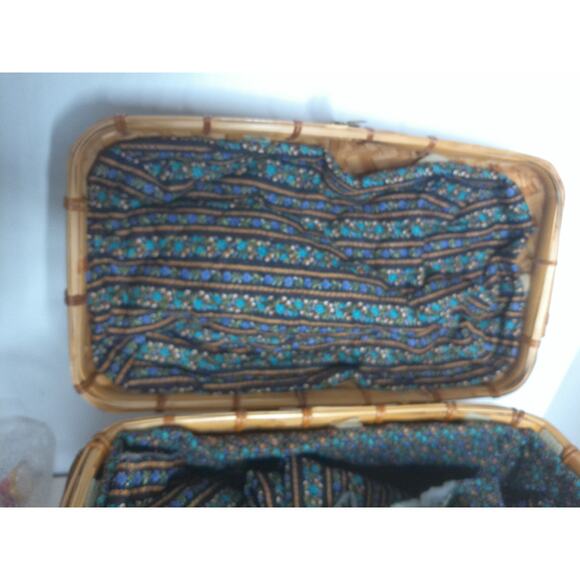 Vintage Woven Bamboo Rattan Domed Lid Basket With Latch Lined Quilting Fabric - Picture 7 of 9